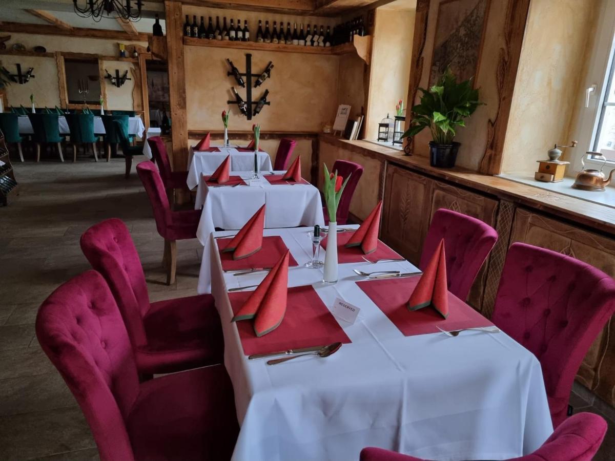 Hotel Und Pension Al Dente Nunchritz ภายนอก รูปภาพ