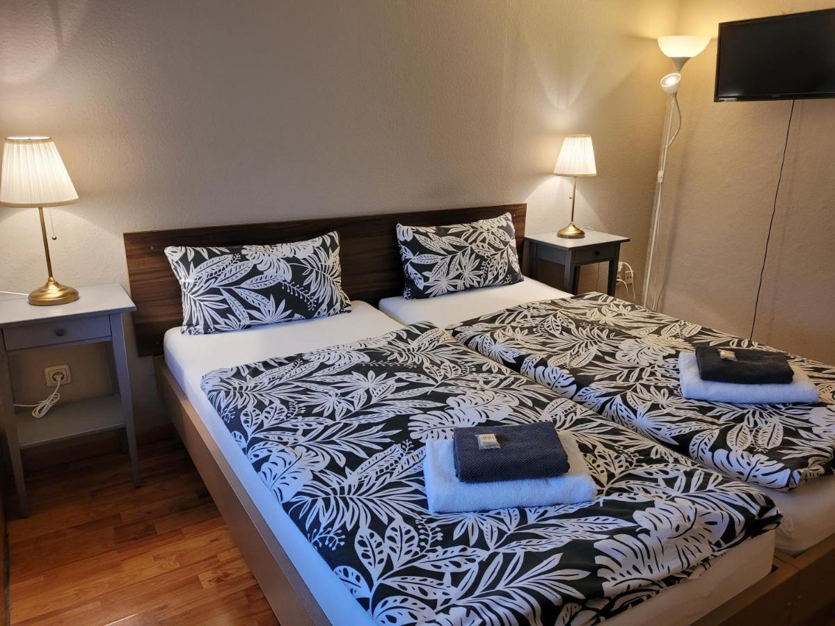 Hotel Und Pension Al Dente Nunchritz ภายนอก รูปภาพ
